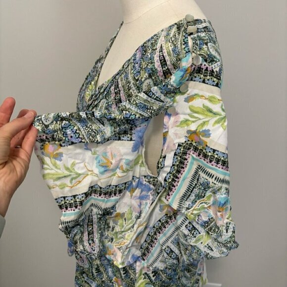Anthropologie Maeve Maya Floral Flutter Sleeve Blouse Button Shoulder Size 6 - Picture 9 of 14